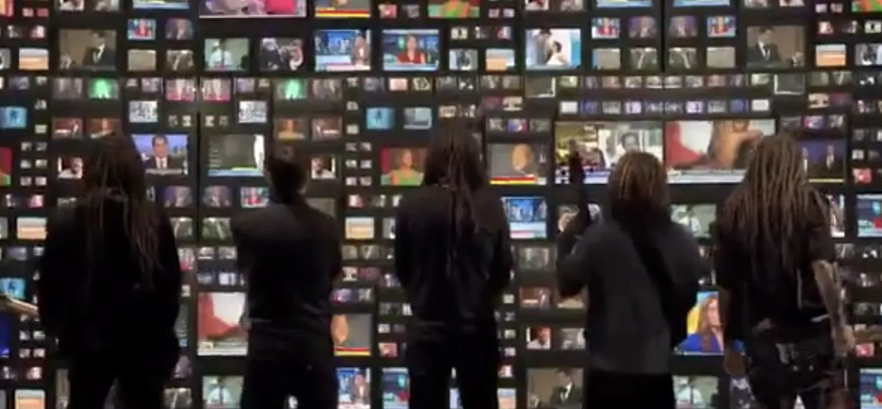 Korn angriber overvågningssamfundet i ny video