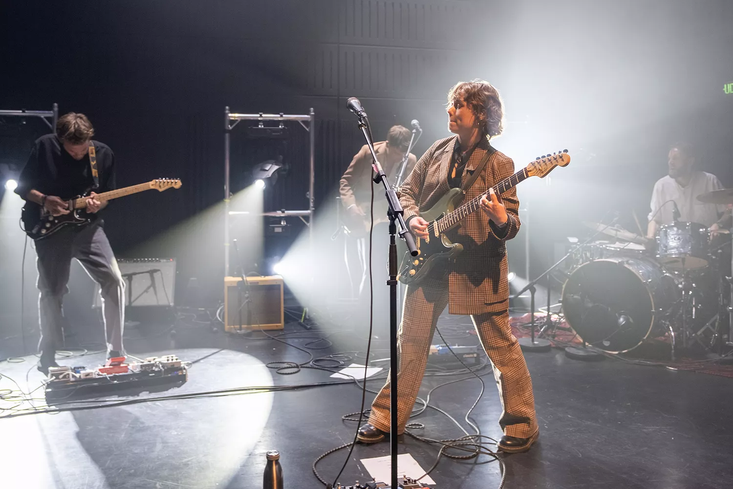 ANMELDELSE: Julie Ellinor viser imponerende overskud med brandvarmt band 