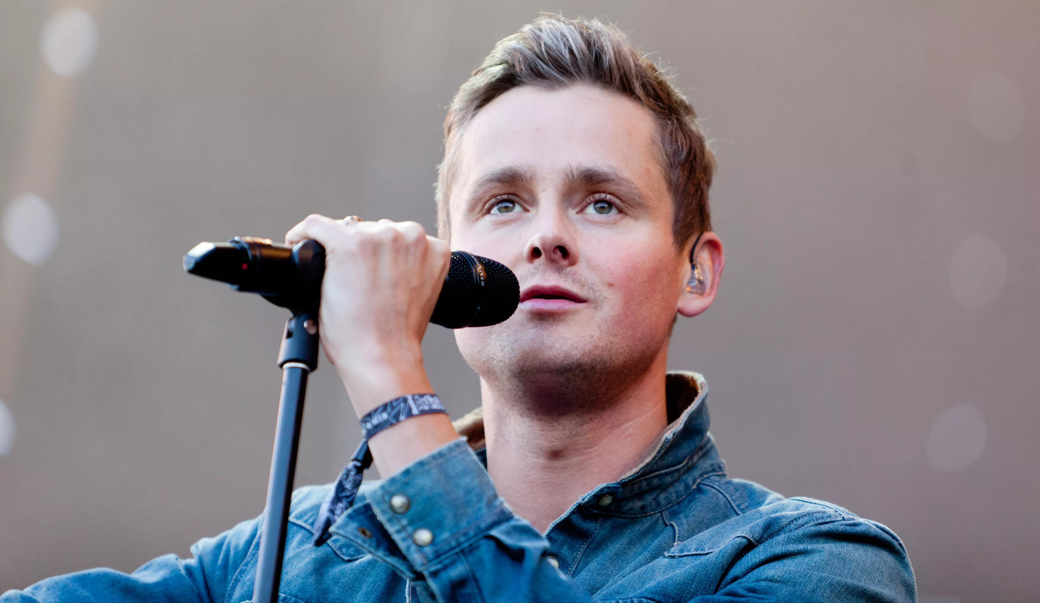 Keane afslører trackliste på akustisk dvd