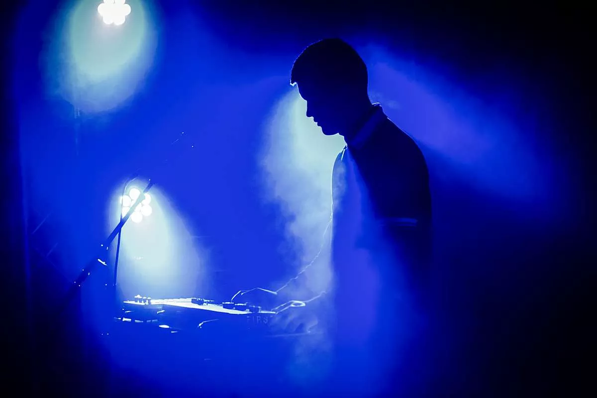 First Hates sfæriske 80’er-romance går rent ind