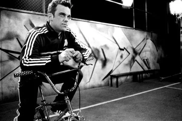 Robbie klar til Take That