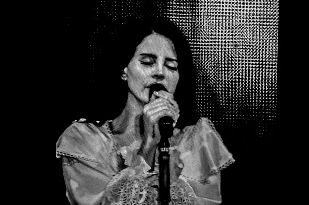 Stryker låt efter filmproducentens sexskandaler