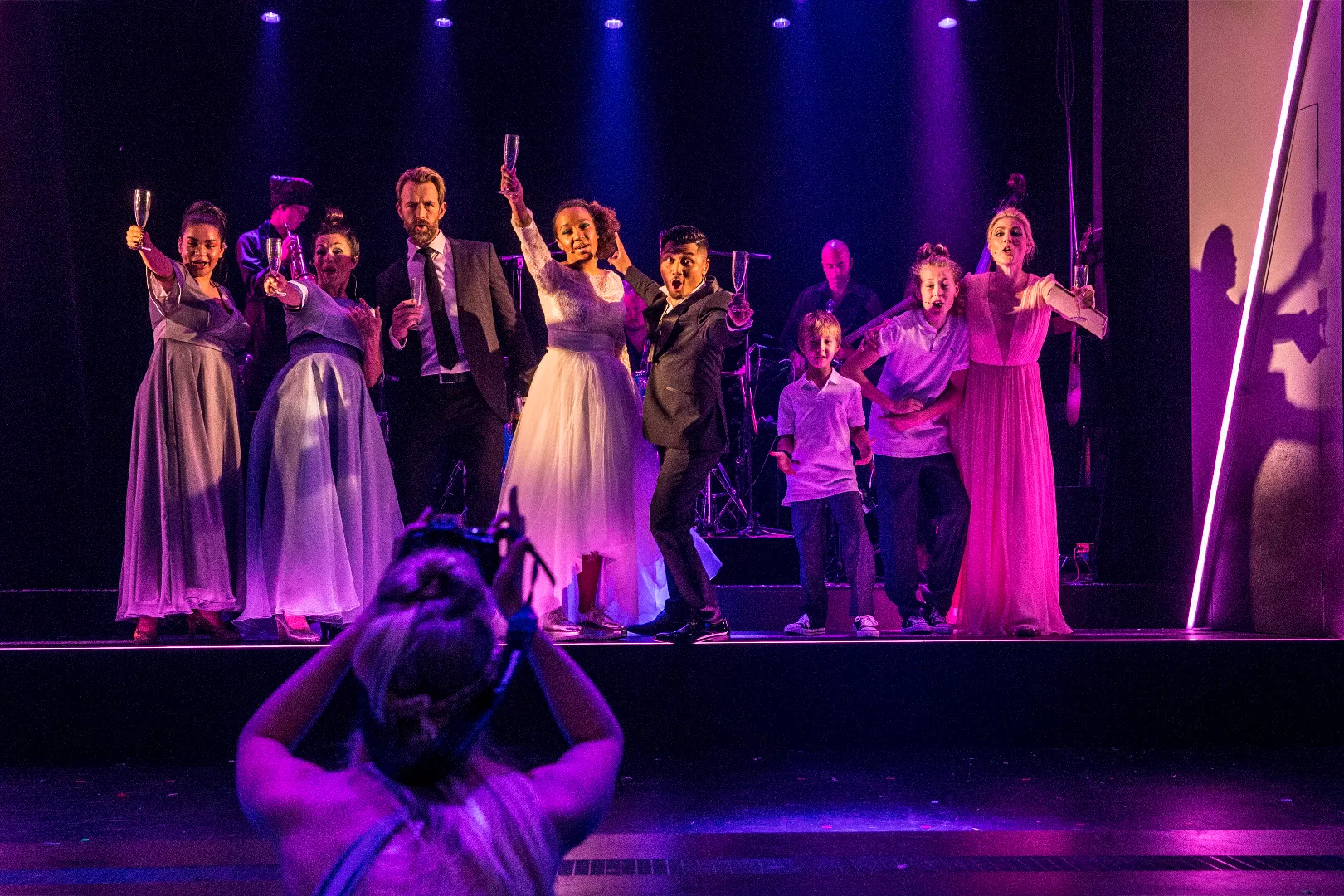 Sanse-bombardementets kolorit på paletten