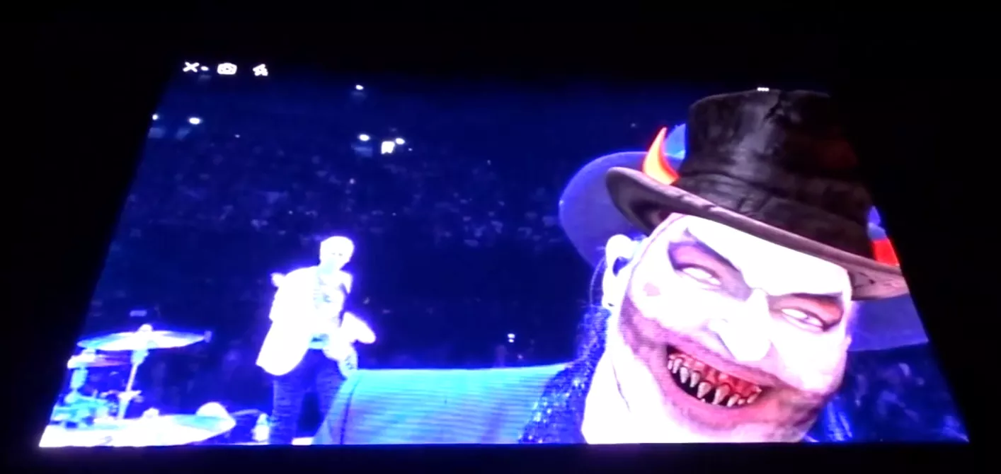 MEST LÄST: Se när U2 hånar Jimmie Åkesson på scen