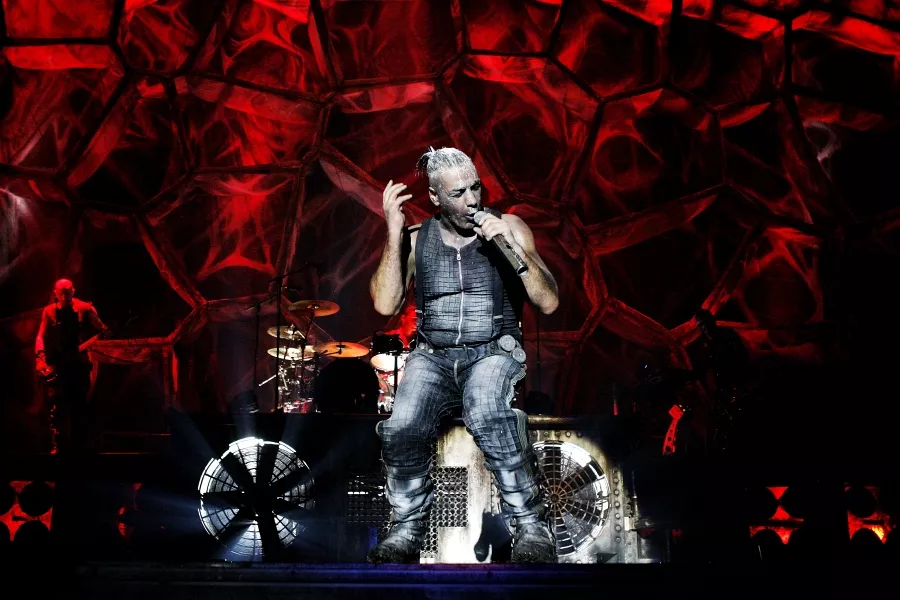 Nyt i “Till Lindemann-gate”: Advokater beskylder nordirsk kvinde for at tilbageholde vigtig information