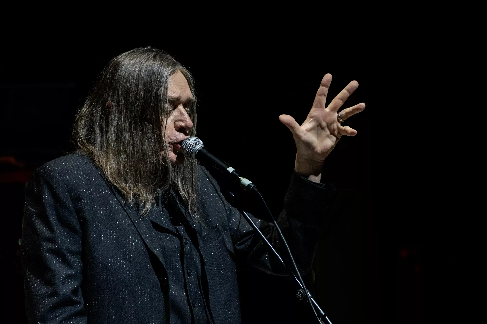 Blixa Bargeld i DR Koncerthuset, maj 2022. Foto: Morten Rygaard.