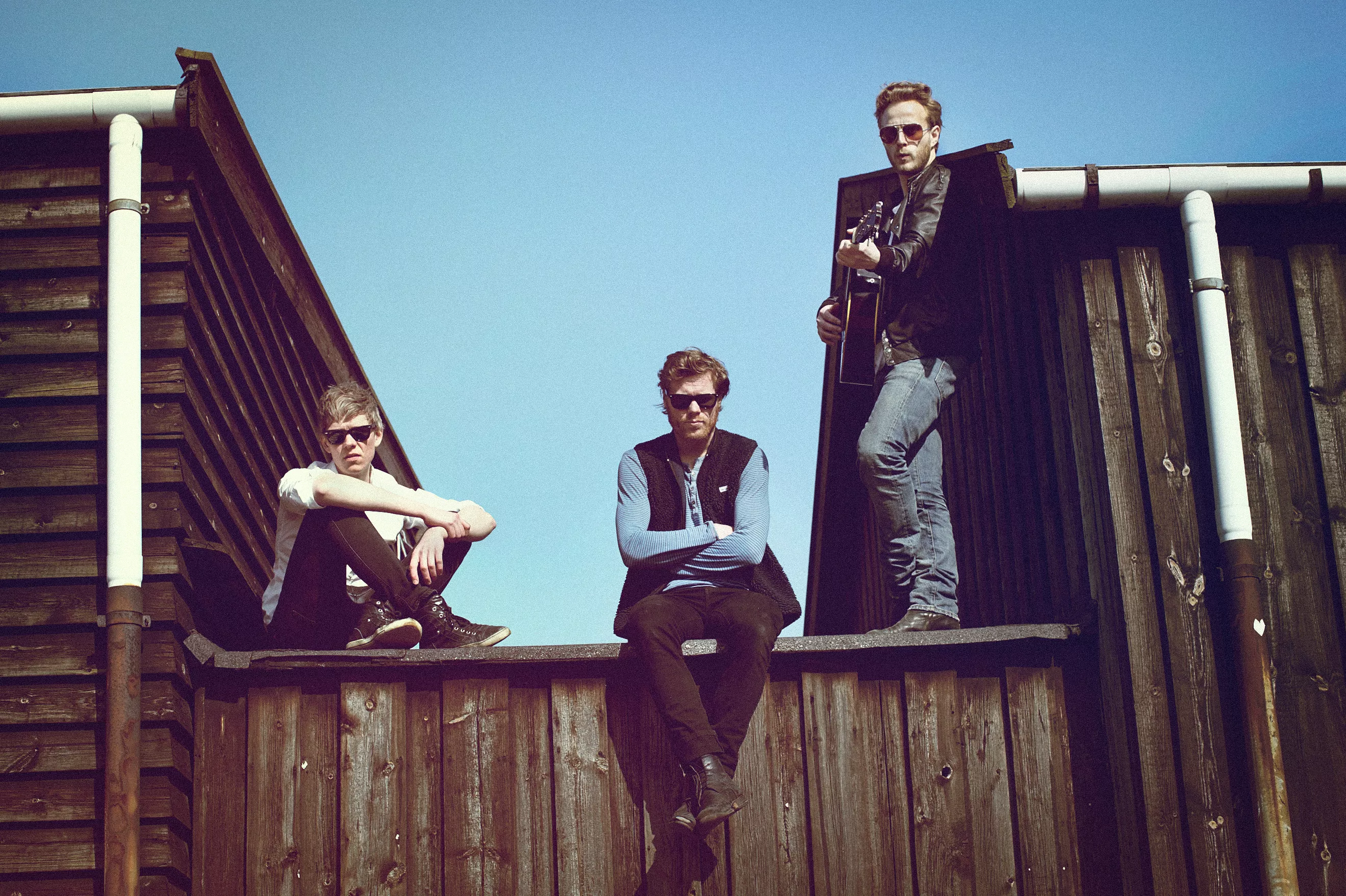 Folkeklubben klar med video og supportbands