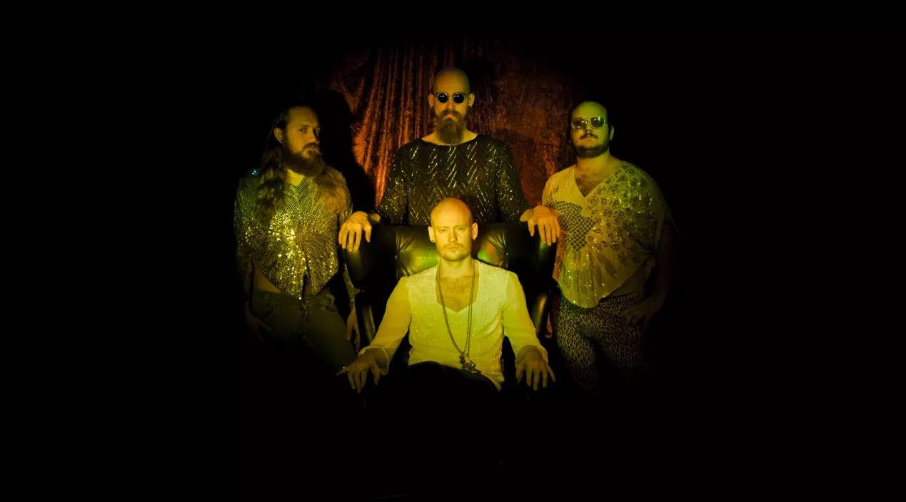 Single-premiere: Hør nyt fra heavy-rockerne Förtress