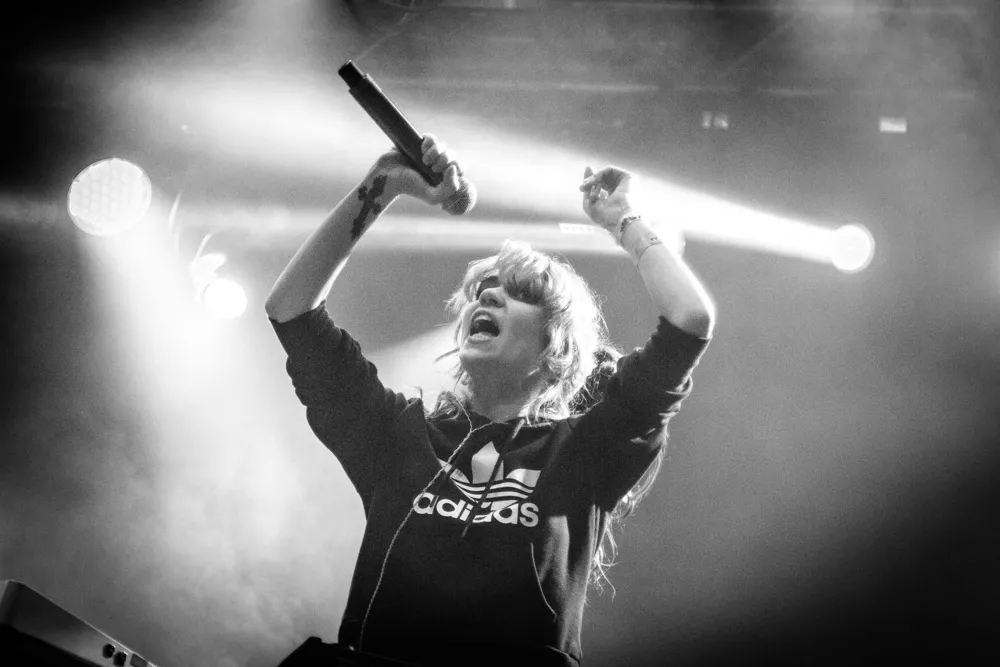 Grimes på turné – besöker Sverige