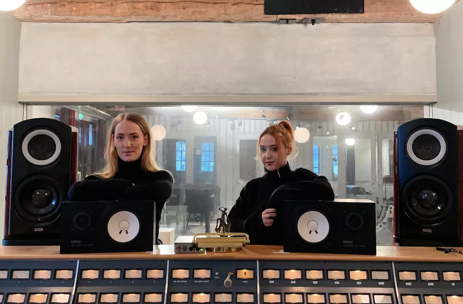 STUDIOBESÖKET: “Vår nisch är att ha alla klassiker”