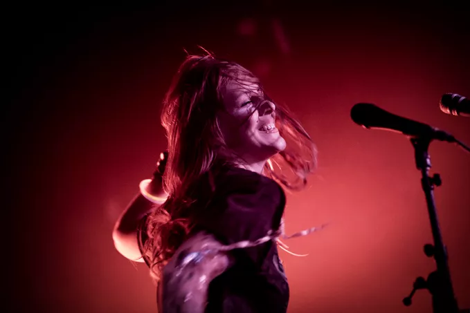 Niki & The Dove på turné