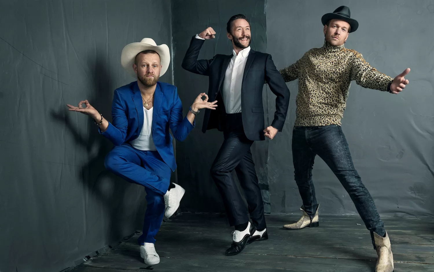 Klovner klare for å bergta med kjærlighetstriologi