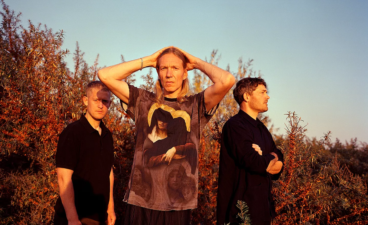 Dansk elektrotrio klar med ny single, der hylder det ægte og nære