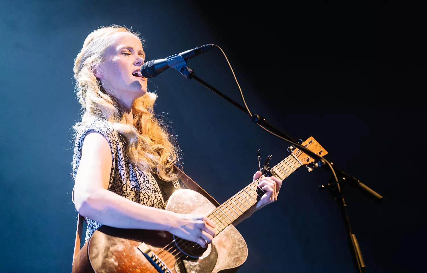 Hør ny ep med GAFFA-Pris-aktuelle Tina Dickow