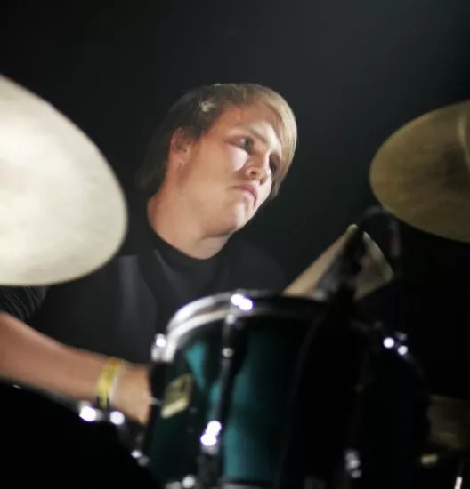 Dúné mister endnu et medlem