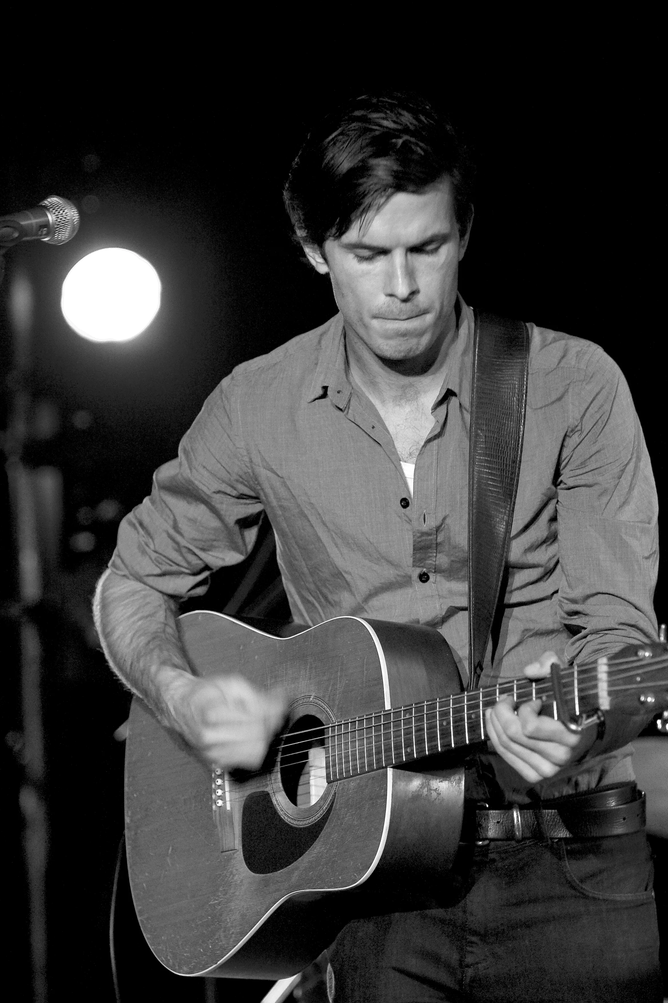 Let Me Play Your Guitar giver gratis koncert