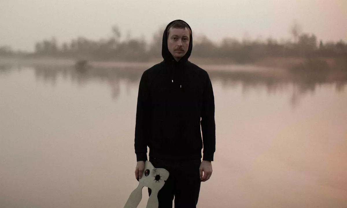 Drømmepoppen befinder sig et sted mellem Mew og M83