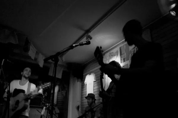 Hør Månedens Demo live på fredag