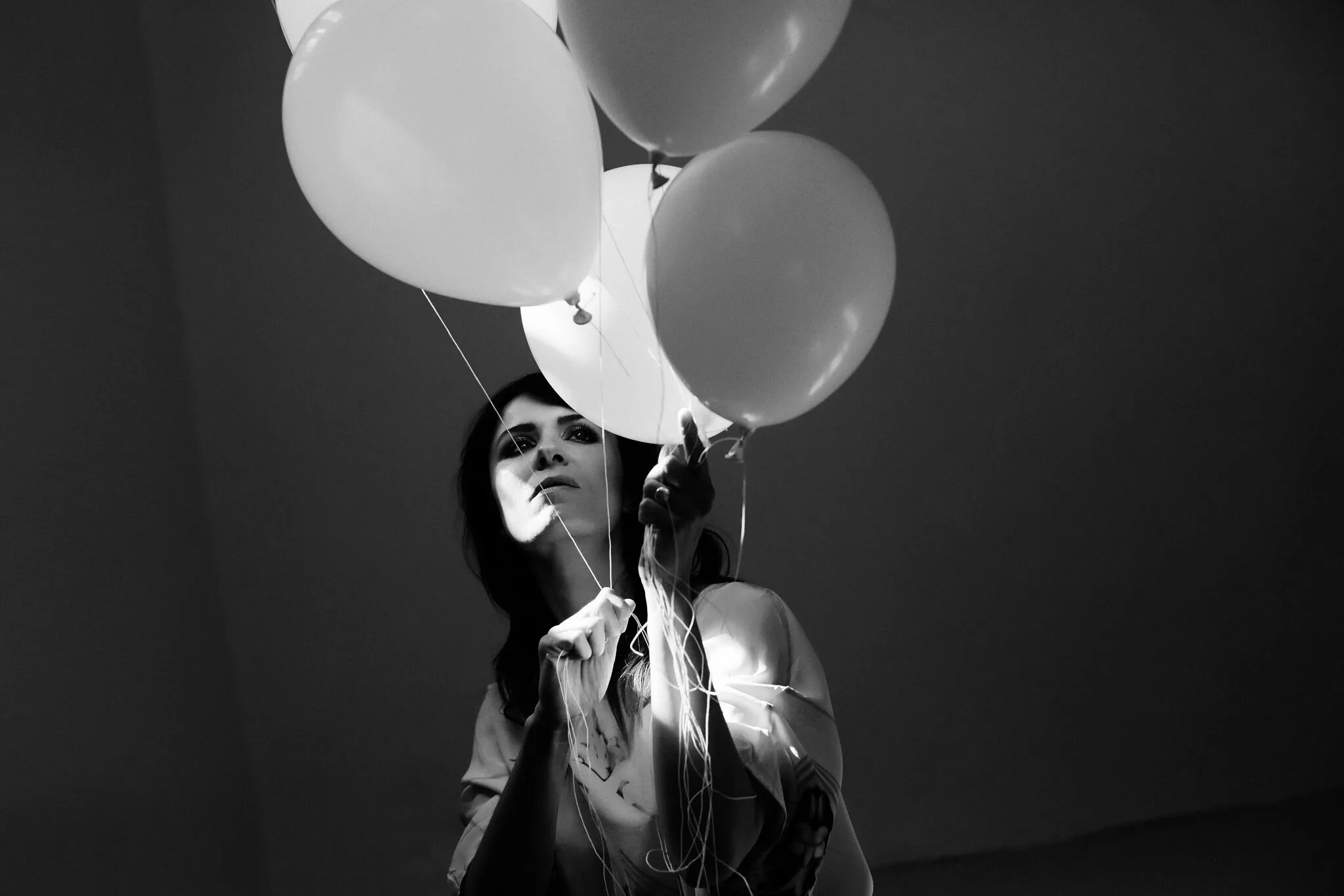 Kira Skov udgiver sorgbearbejdende album og tager på turné 