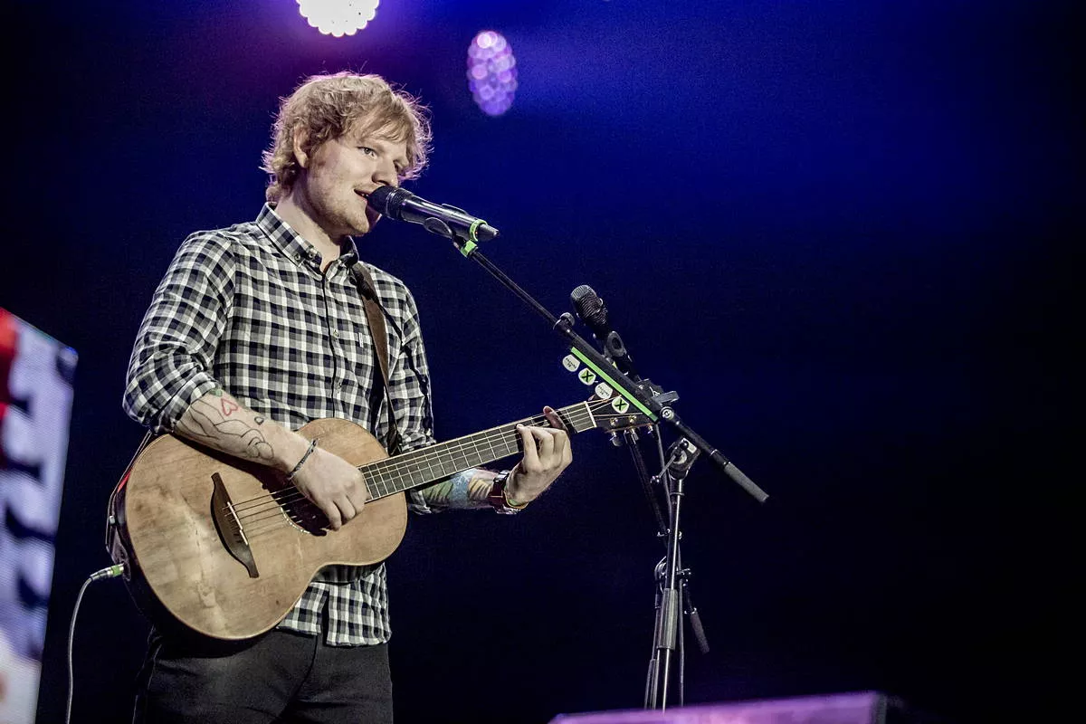 Ed Sheeran giver lyd fra sig efter et år i stilhed