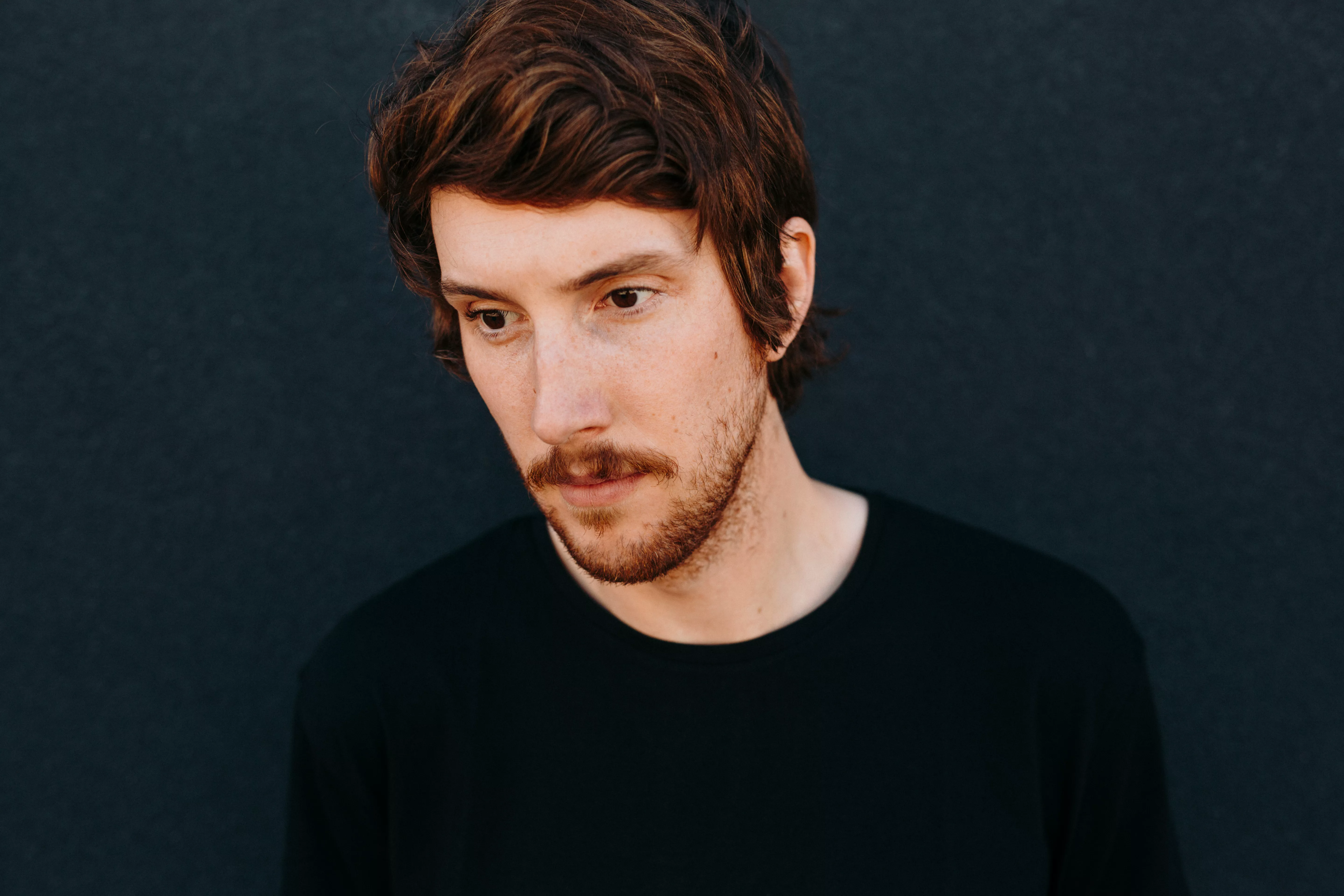 Aidan Knight besøker to norske byer i mai