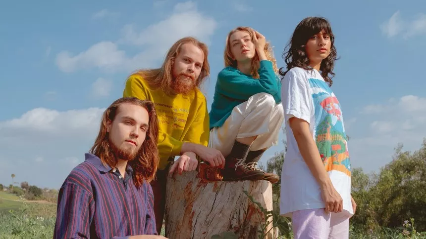 Et flyvende musikalsk ryatæppe: friskt, sjovt, vildt, kaotiskt og indimellem ret støjende