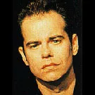 Crowded House-medlem begår selvmord