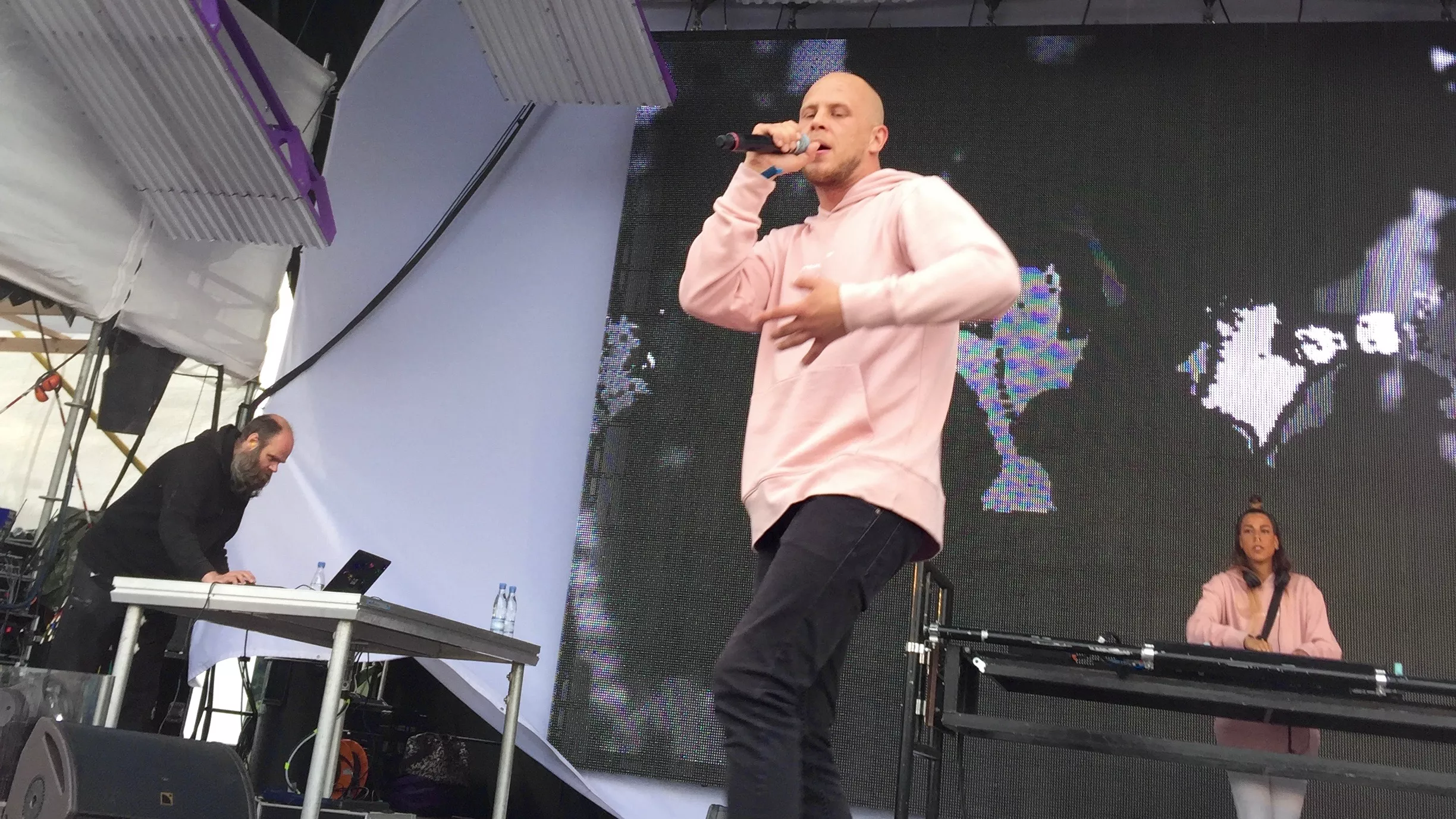 Variationssugen Mwuana är bäst när han håller sig till trap