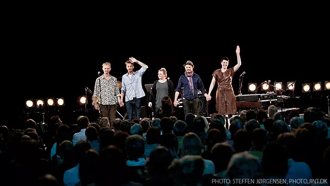 N* Grandjean, Rosa Lux og Lise Westzynthius: Den Store Flugt, DR Studie 12, Aarhus