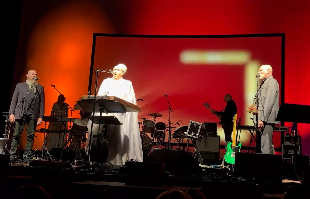 80'er-kultbandet stråler stadig mellem goth, folk og world