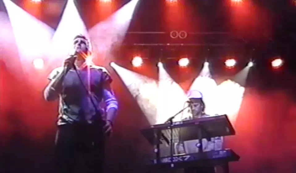 PREMIERE: Fyr & Flamme genopliver den danske 80’er-pop 