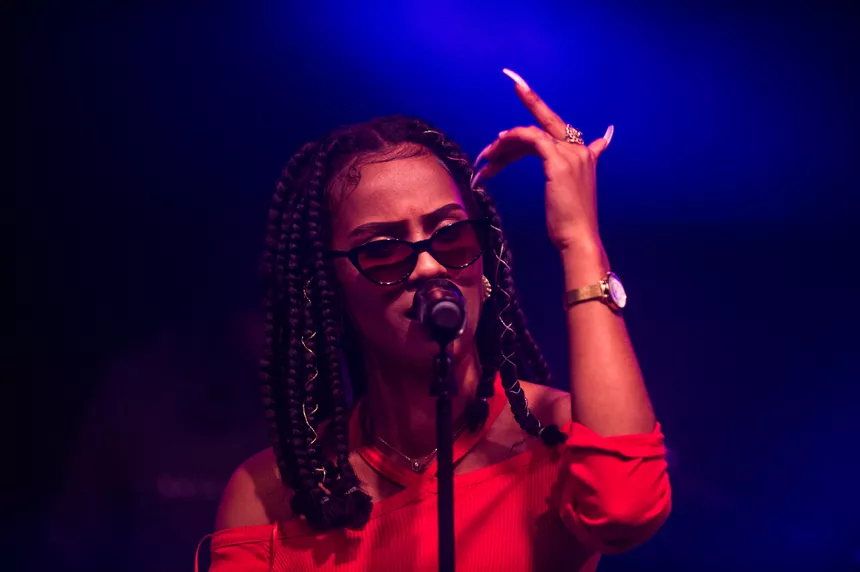 Kort, men intens omgang fra det fremadstormende r&b/rap-talent