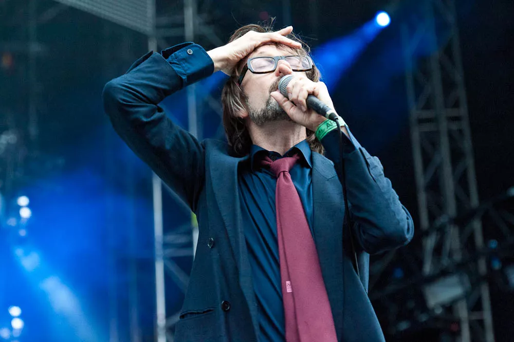 Skarpt soundtrack fra den produktive Pulp-sangskriver