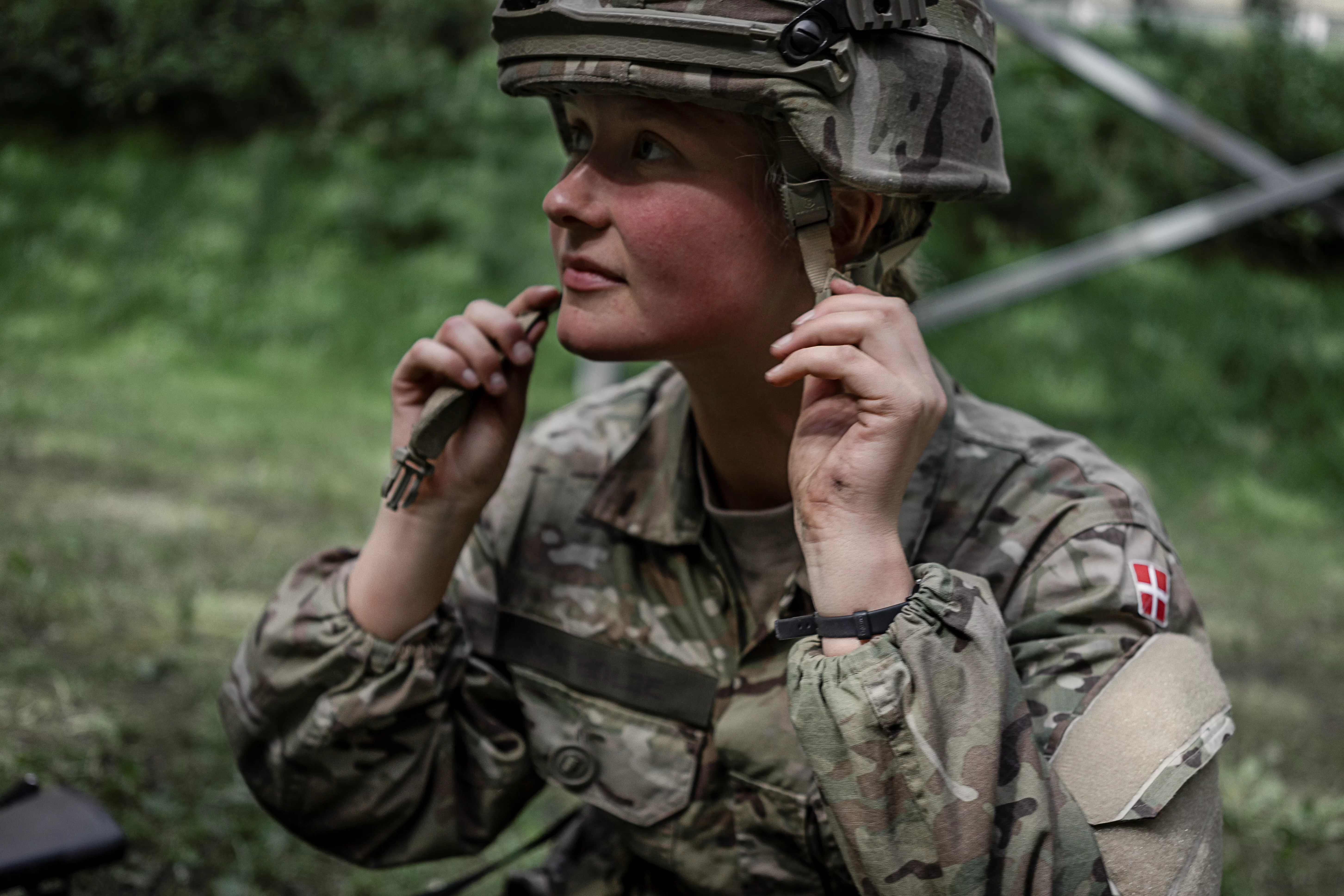 Værnepligt for kvinder: Er tvang ligestilling?