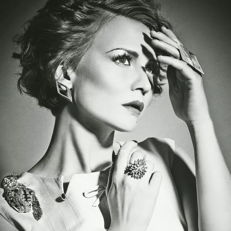 Stine Bramsen tager Kadie Elder og Gregersen med på turné