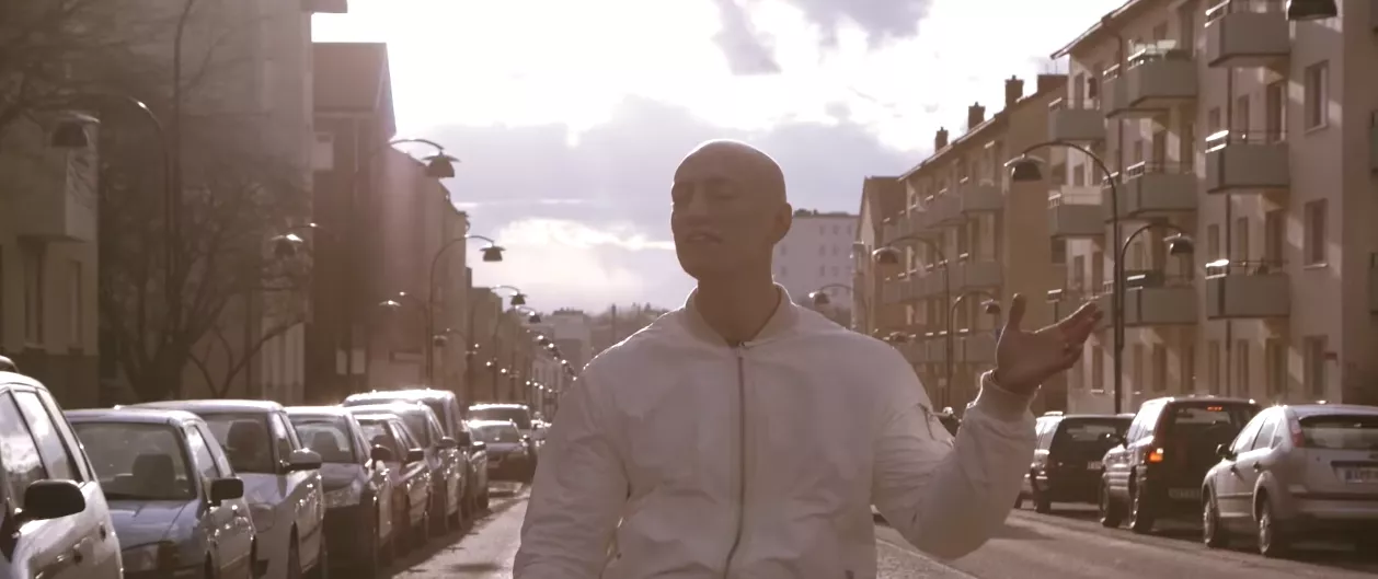 VIDEOPREMIÄR: Simon Norrsveden - Hatare kommer hata