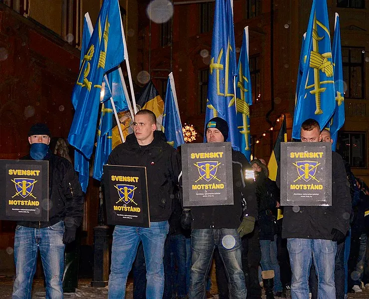 Rasideologiskt innehåll i poddar på Spotify