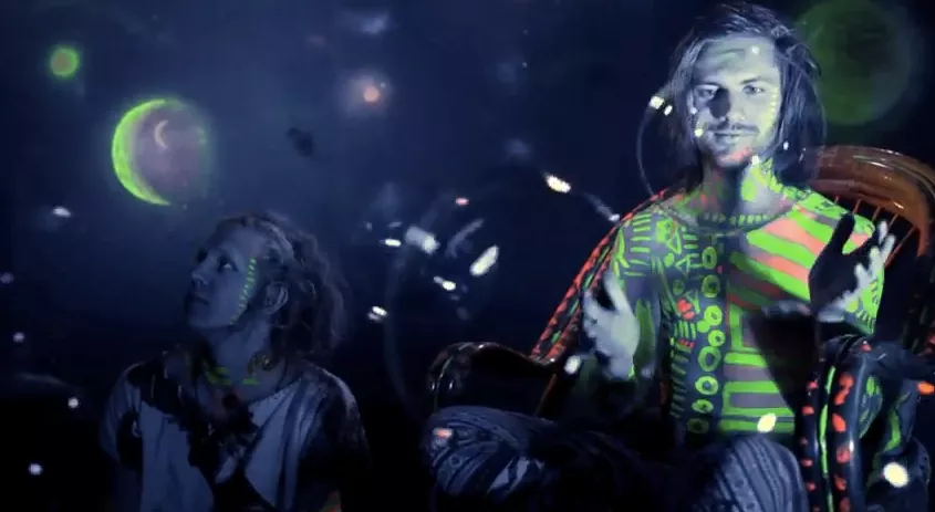 Disaster In The Universe med ny video