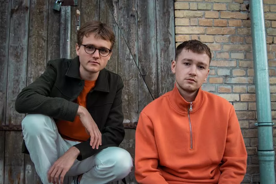 Flot video fra popduoen Dusin – en Bonnie & Clyde-historie anno 2019