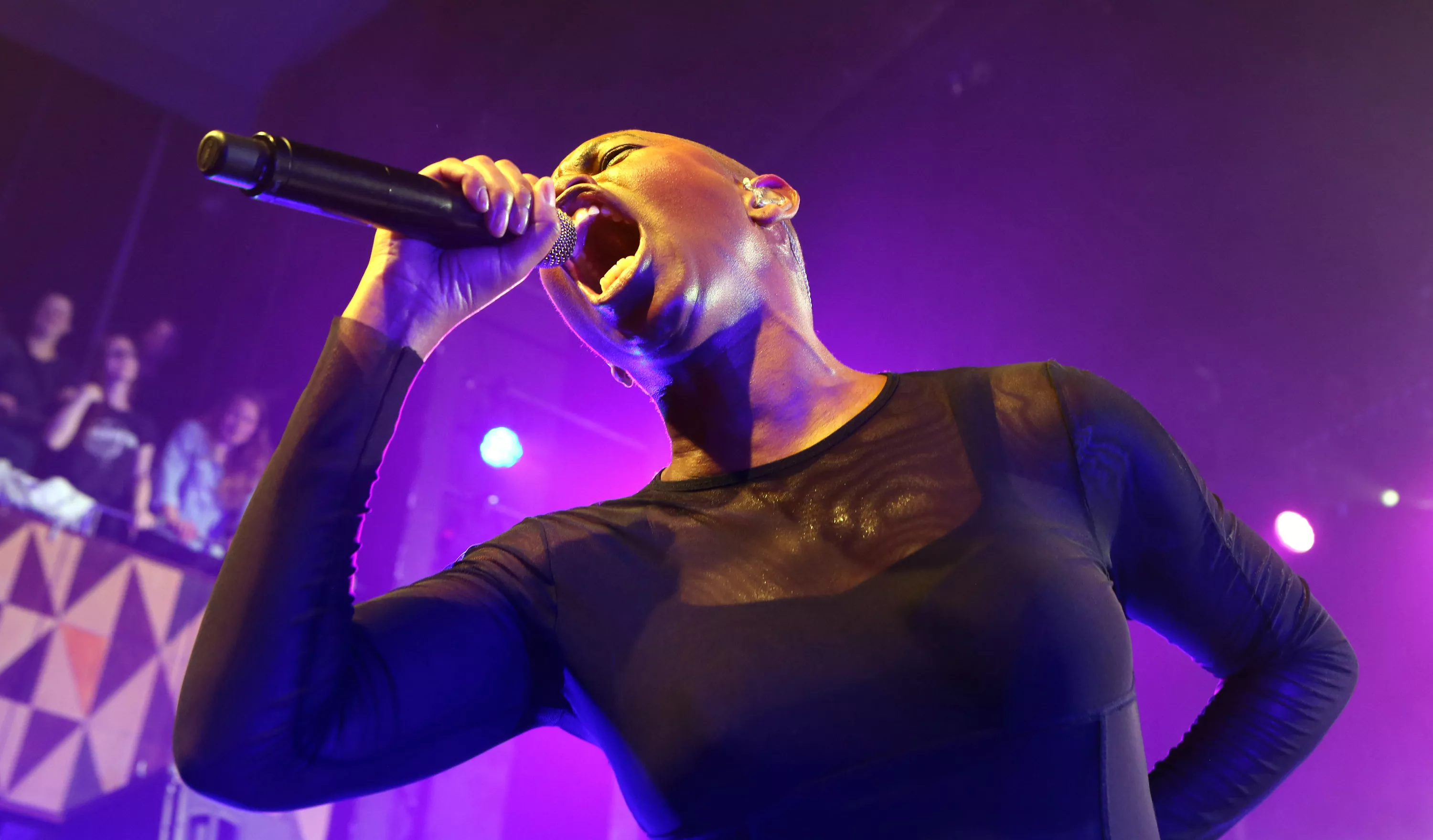 Det omfavnende og maniske kaos