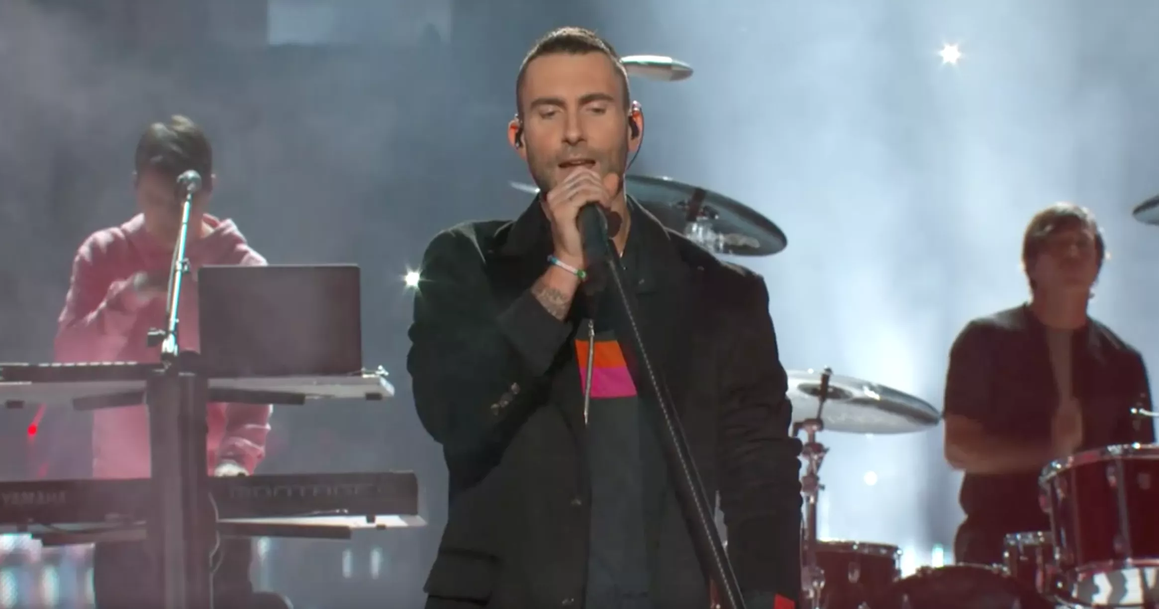 Se Maroon 5's udskældte Super Bowl-show med Travis Scott og Big Boi