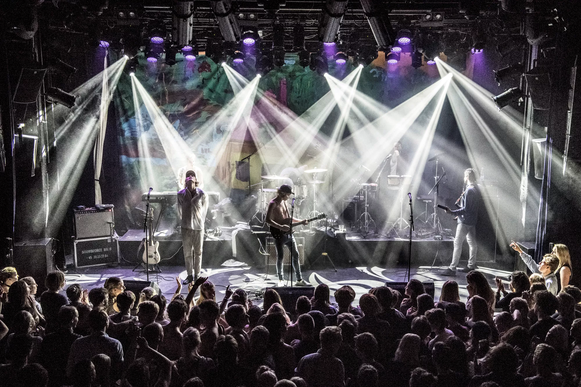 ANMELDELSE: Træbenssvingning i hjemlige omgivelser