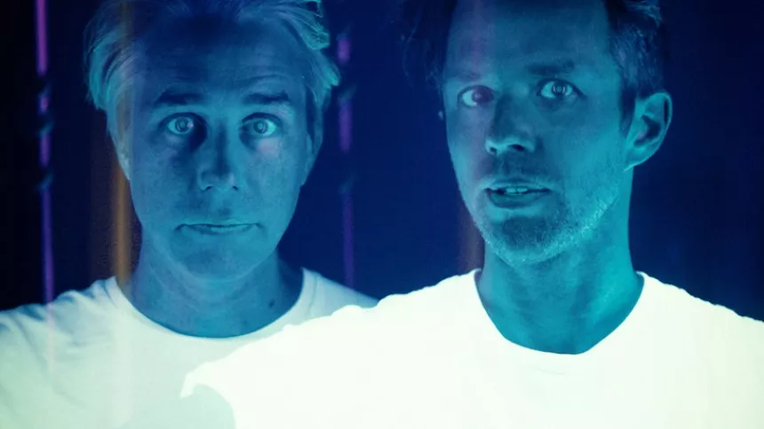 I kontrasterne er Tachys frie