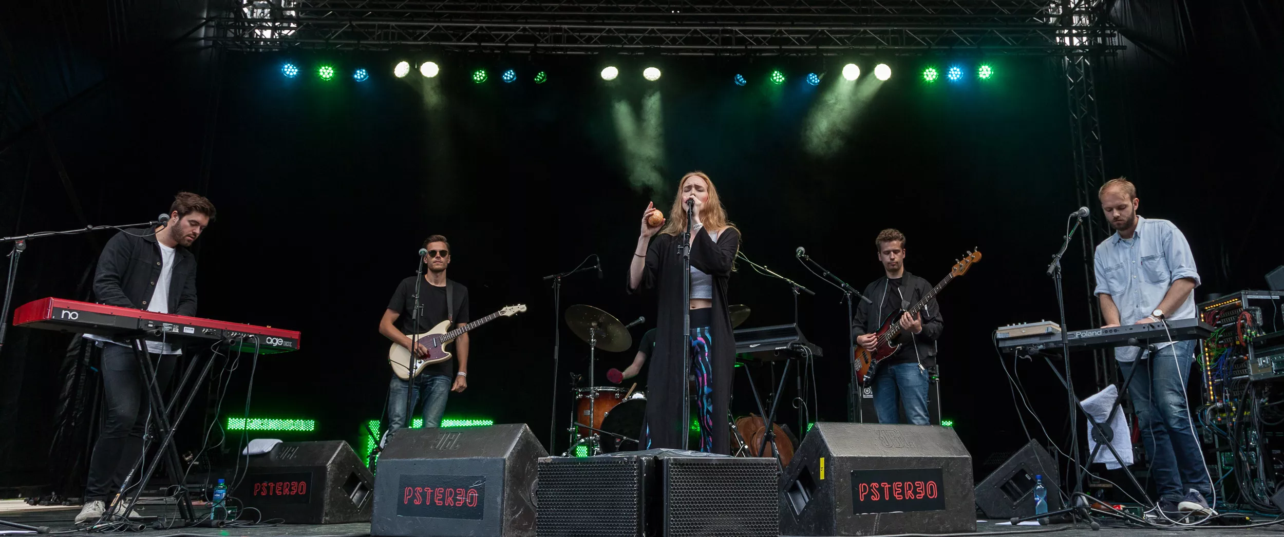 Kari Harneshaug må være det nærmeste vi kommer en norsk PJ Harvey