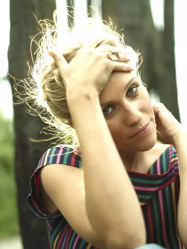 Heidi tager på turné