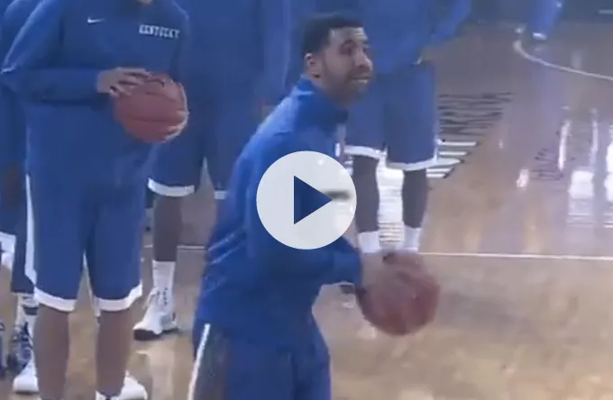 Se Drakes skræmmende basketball-niveau