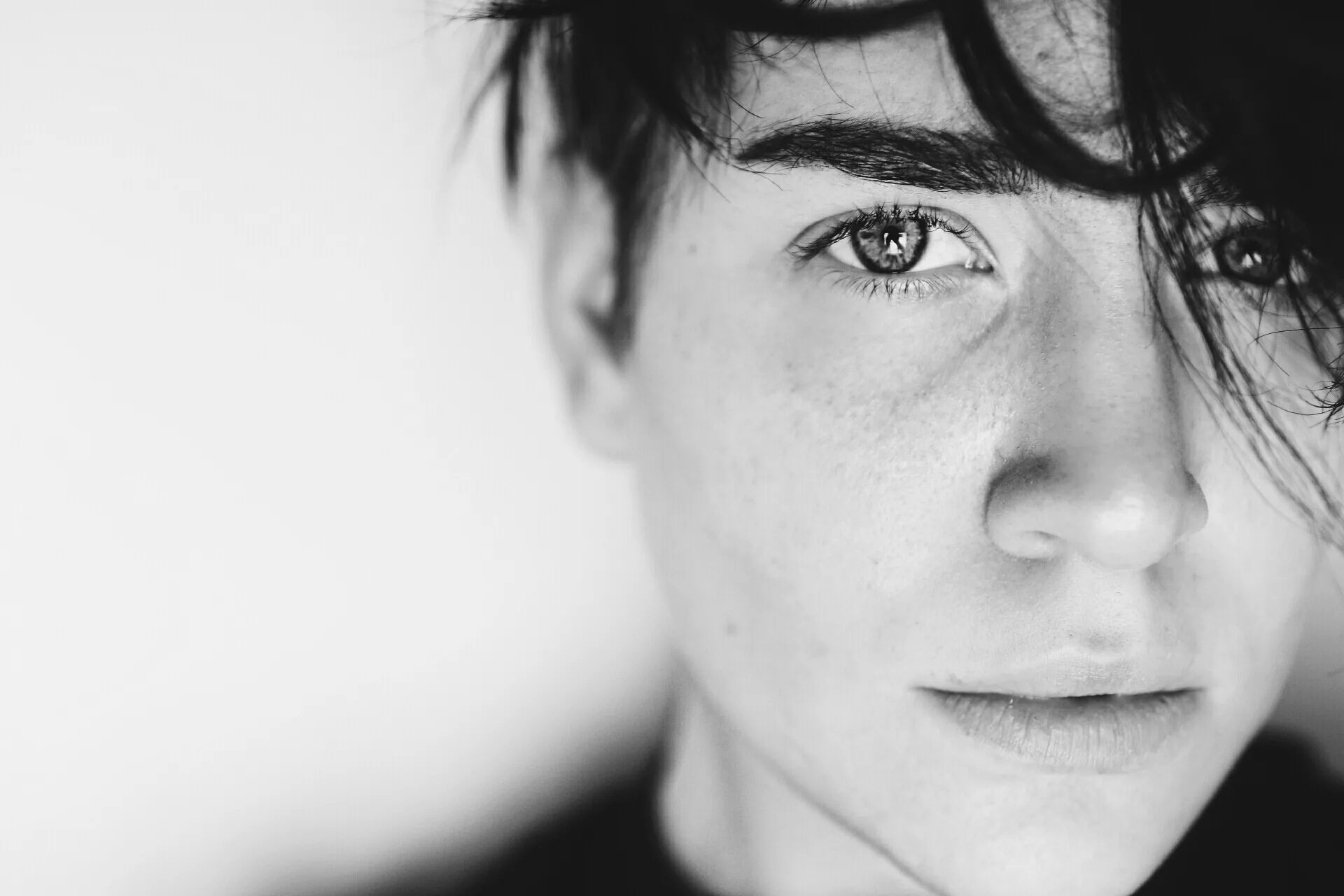 LÅTPREMIÄR: Fanny de Aguiar – Maps (Lost In You)