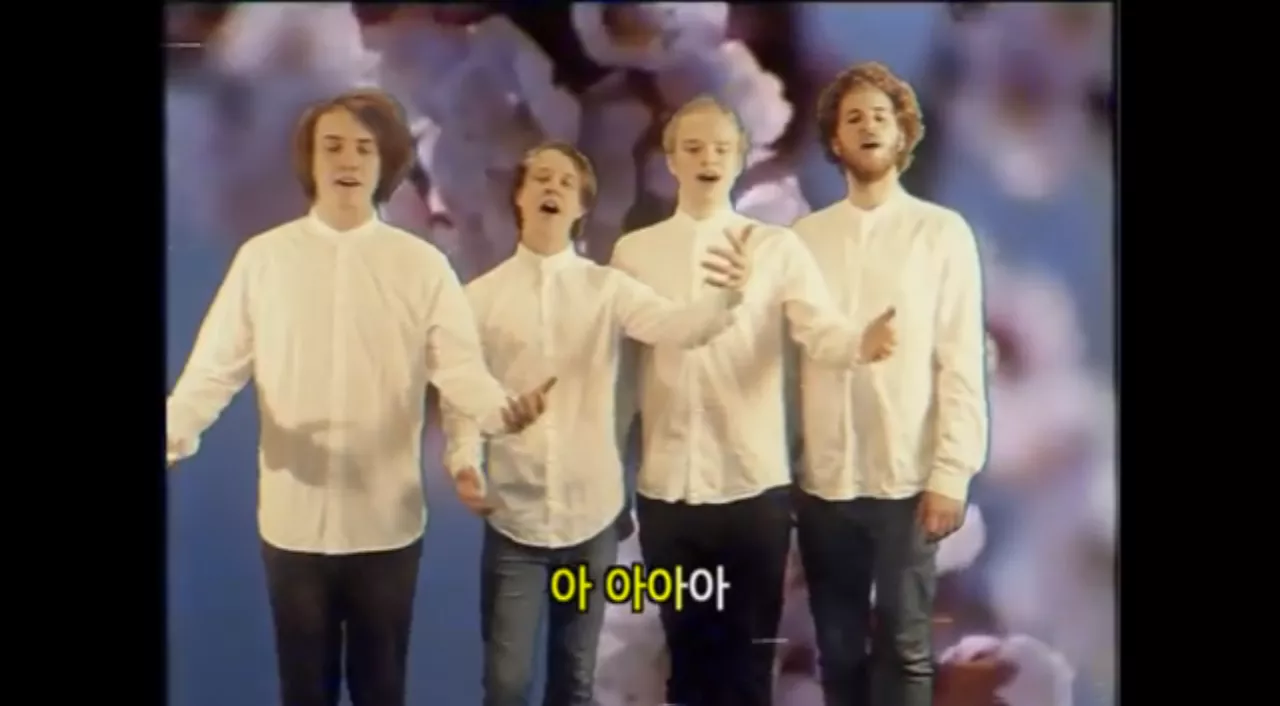 Se rendyrket VHS-romantik med Flod