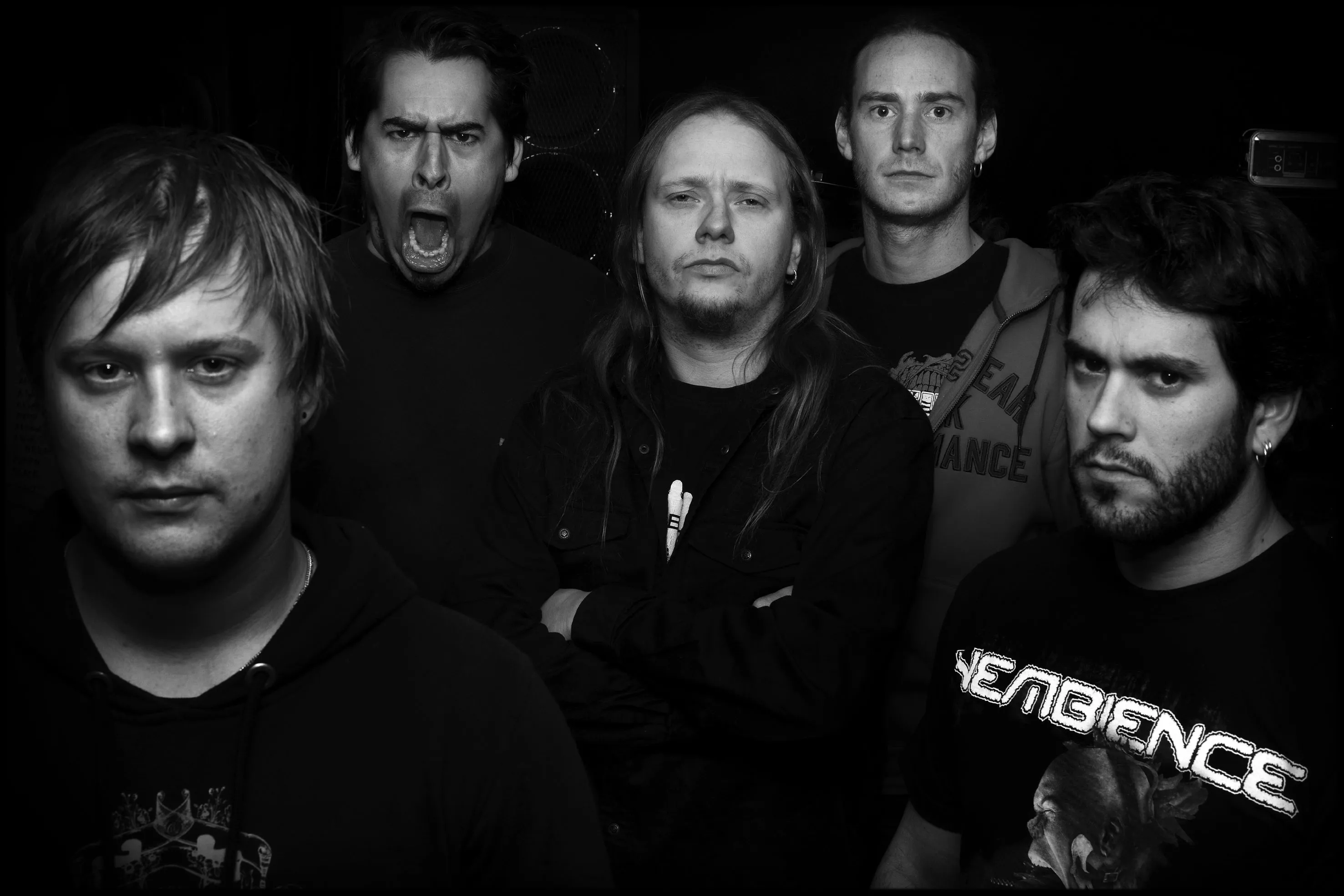 Mighty Music signer to nye bands