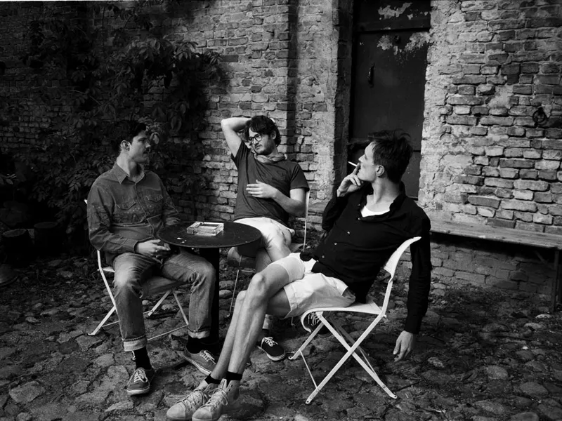 Premiere: Efterklang med to nye videoer